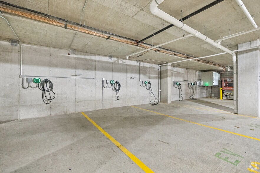 More Photos Of 8309 Greenway Blvd, Middleton Apartments For Lease