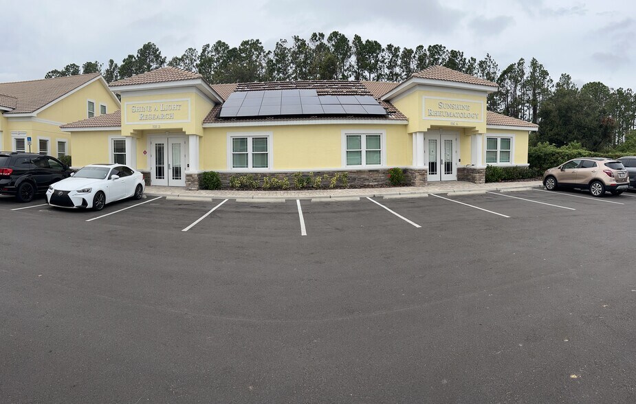 More Photos Of 938 Cypress Village Blvd, Sun City Center Medical For Lease