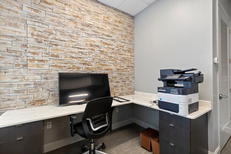 More Photos Of 4205 W Atlantic Ave, Delray Beach Medical For Lease