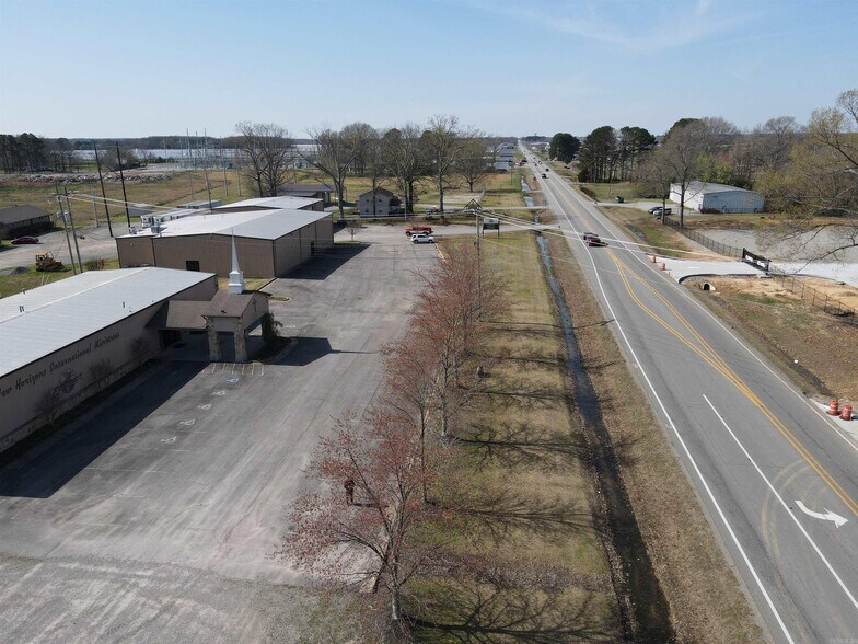 More Photos Of 418 Eastline Rd, Searcy Light Distribution For Sale