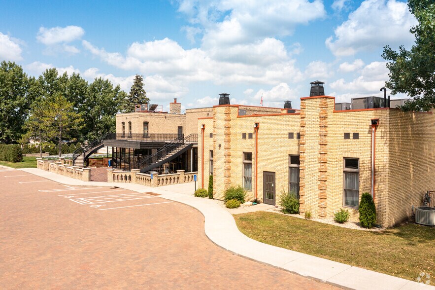 More Photos Of 212 Main St W, New Prague Hotel For Sale