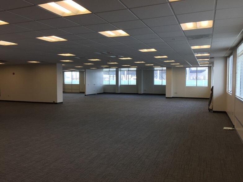 More Photos Of 2174 W Grove Pky, Pleasant Grove Office For Lease