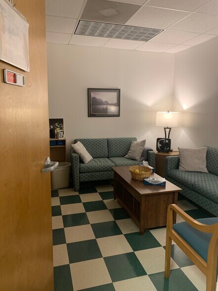 More Photos Of 258-260 E Garrison Blvd, Gastonia Storefront Retail Office For Lease