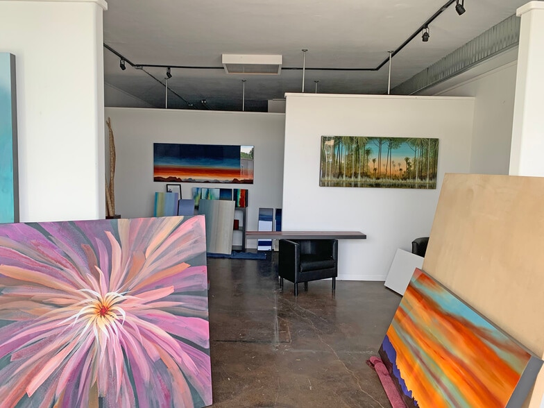 More Photos Of 505-515 E Camelback Rd, Phoenix Storefront For Lease