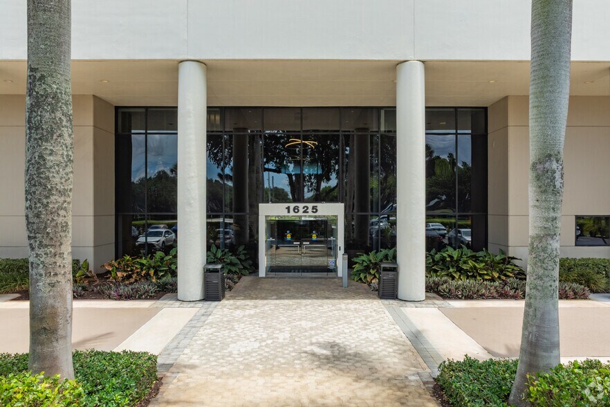 More Photos Of 1615 S Congress Ave, Delray Beach Unknown For Lease