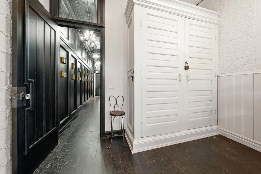 More Photos Of 43 W Markison Ave, Columbus Apartments For Sale