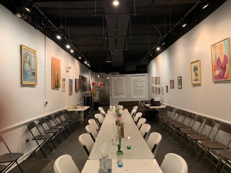More Photos Of 4138 N Sheridan Rd, Chicago Storefront For Lease