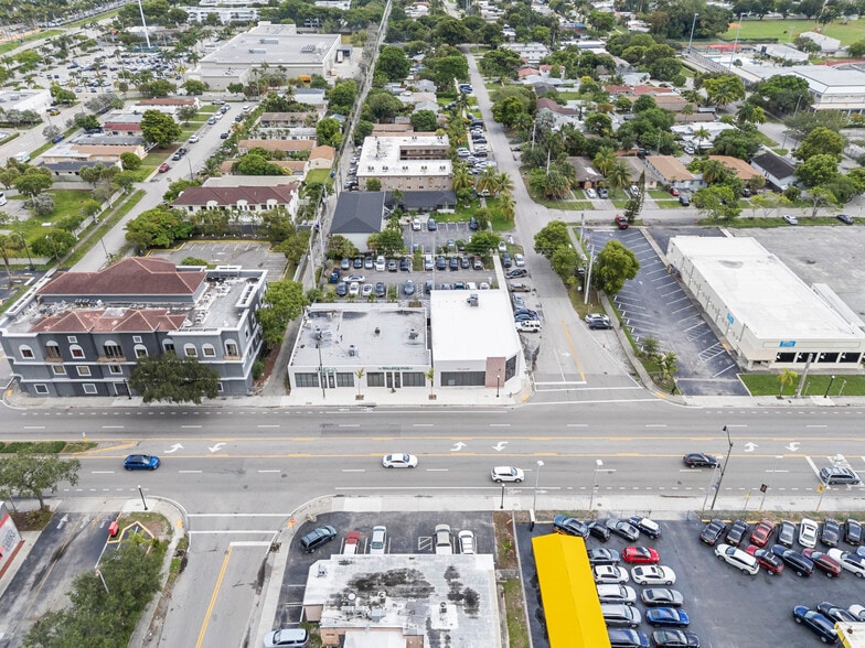 More Photos Of 2215 N Federal Hwy, Hollywood Restaurant For Lease