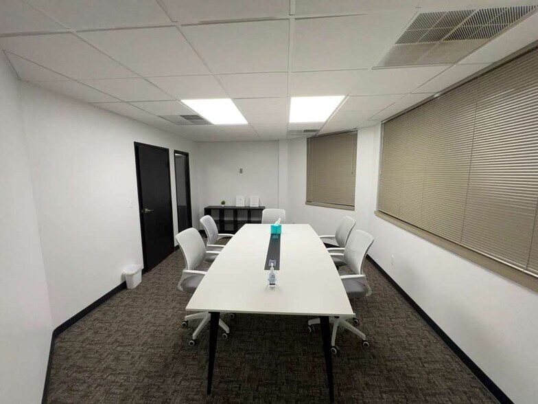 More Photos Of 2000 Hogback Rd, Ann Arbor Coworking Space