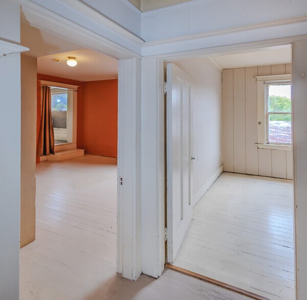 More Photos Of 535-539 Main St, Half Moon Bay Storefront Retail Residential For Sale