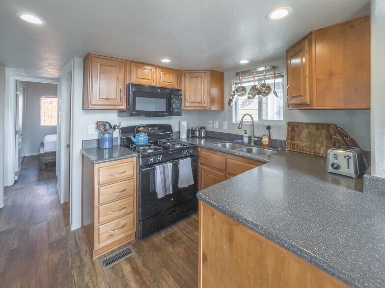 More Photos Of 11700 Donner Pass Rd, Truckee Manufactured Housing Mobile Home Park For Sale