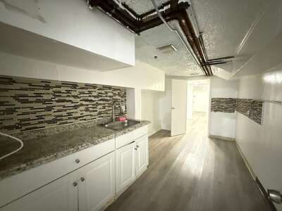 More Photos Of 6938 Myrtle Ave, Glendale General Retail For Lease