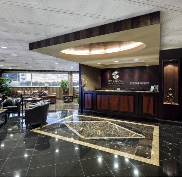 More Photos Of 1135 W University Dr, Rochester Hills Medical For Lease