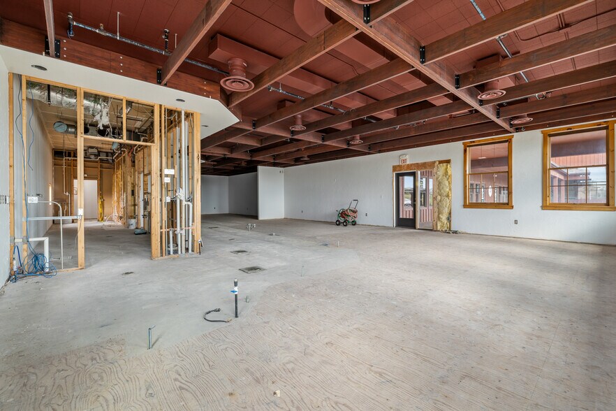 More Photos Of 5955 Mt Rushmore Rd, Rapid City Storefront Retail Office For Sale