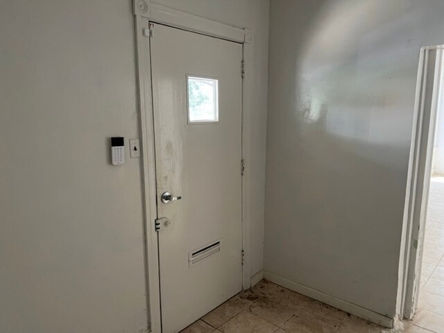 More Photos Of 100 Beecher Ave, Cheltenham Warehouse For Lease