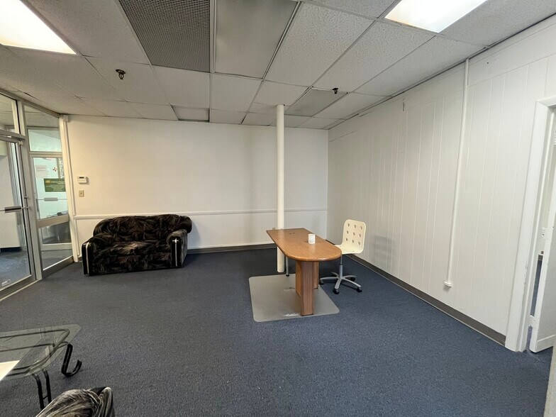 More Photos Of 14 Dartmouth St, Malden Office For Lease