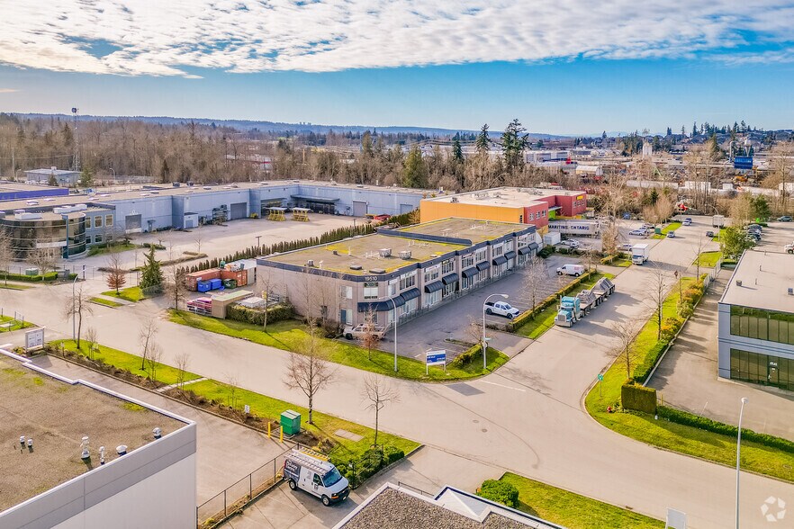 More Photos Of 19510 55th Ave, Surrey Warehouse For Lease