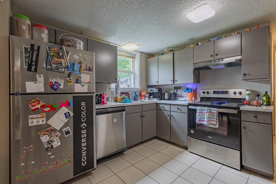 More Photos Of 4299 Sweden Dr, Hermitage Multifamily For Sale