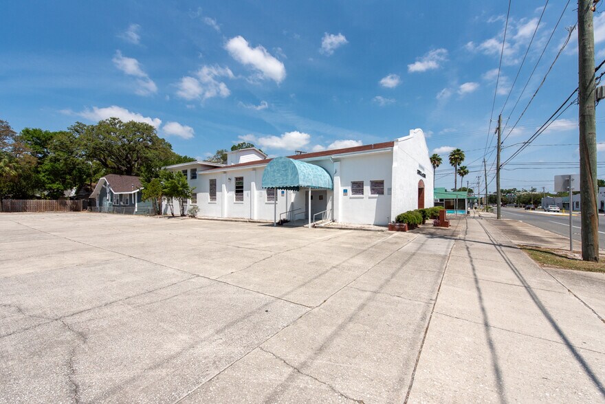 More Photos Of 4608 N Nebraska Ave, Tampa Religious Facility For Sale