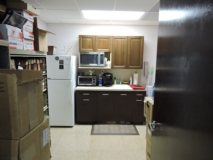 More Photos Of 17150 Royal Palm Blvd, Weston Medical For Lease