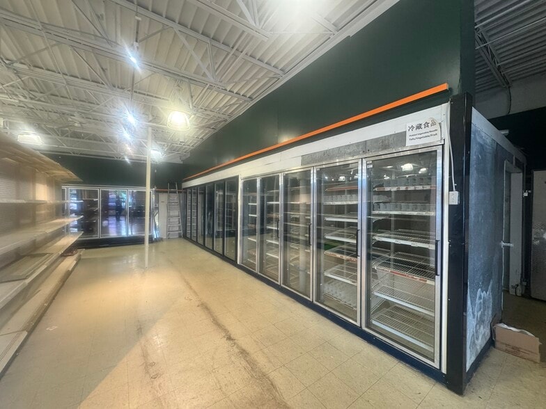 More Photos Of 5930 Fairfield Rd, Oxford Freestanding For Sale