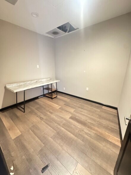 More Photos Of 14408 E Whittier Blvd, Whittier Office For Lease