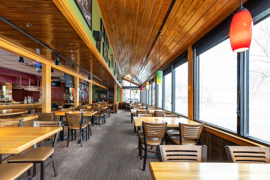 More Photos Of 4717 Dixie Hwy, Louisville Restaurant For Lease