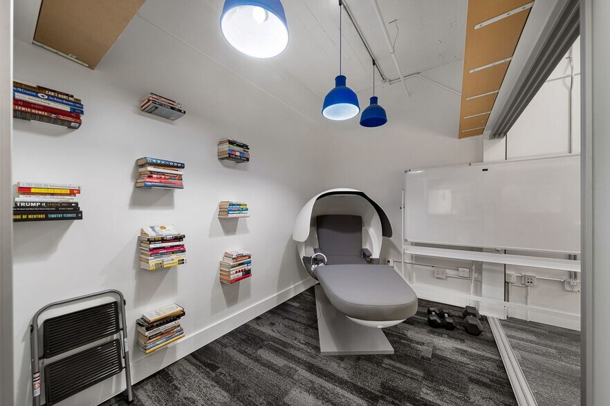 More Photos Of 950 6th Ave, San Diego Office For Sale