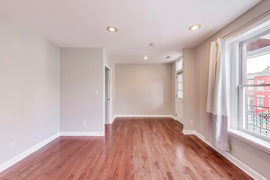 More Photos Of 212 Elm St NW, Washington Apartments For Sale