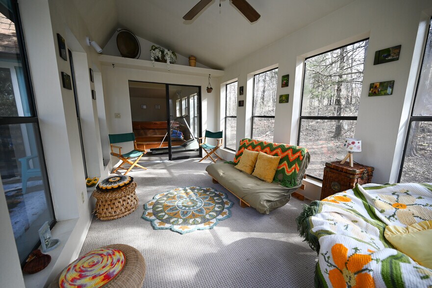 More Photos Of 2759 County Road 411, Berryville Hotel For Sale