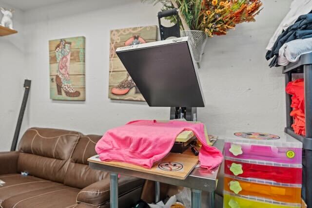 More Photos Of 113 W Main St, Watonga Storefront For Sale