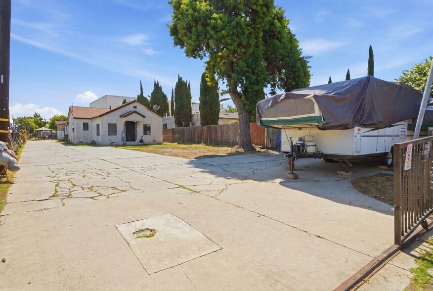 More Photos Of 958 W 222nd St, Torrance Multifamily For Sale