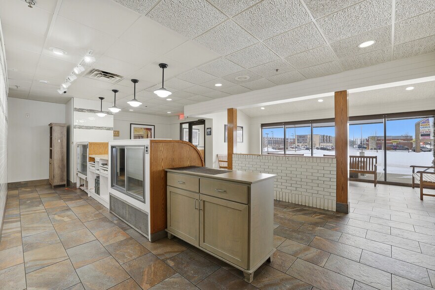 More Photos Of 143 Division St, Stevens Point Restaurant For Sale