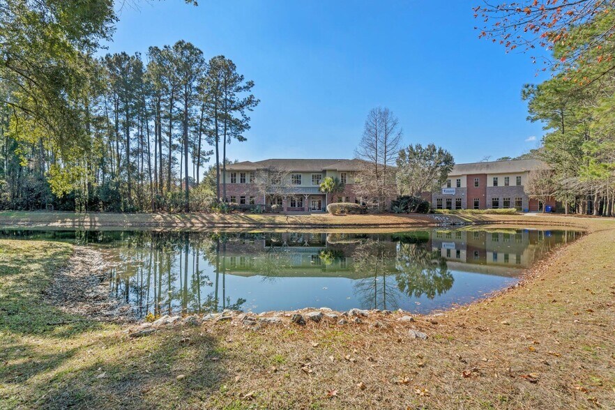 More Photos Of 497 Bramson Ct, Mount Pleasant Office For Lease