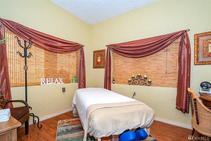 More Photos Of 2175 Jackson Hwy, Chehalis General Retail For Sale