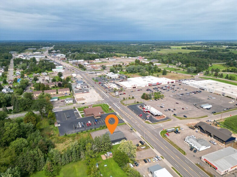 More Photos Of 233 S 8th St, Medford Office For Sale