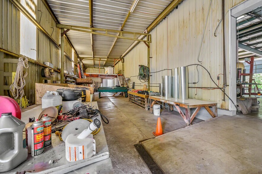 More Photos Of 26 Kimberling Blvd, Kimberling City Manufacturing For Sale