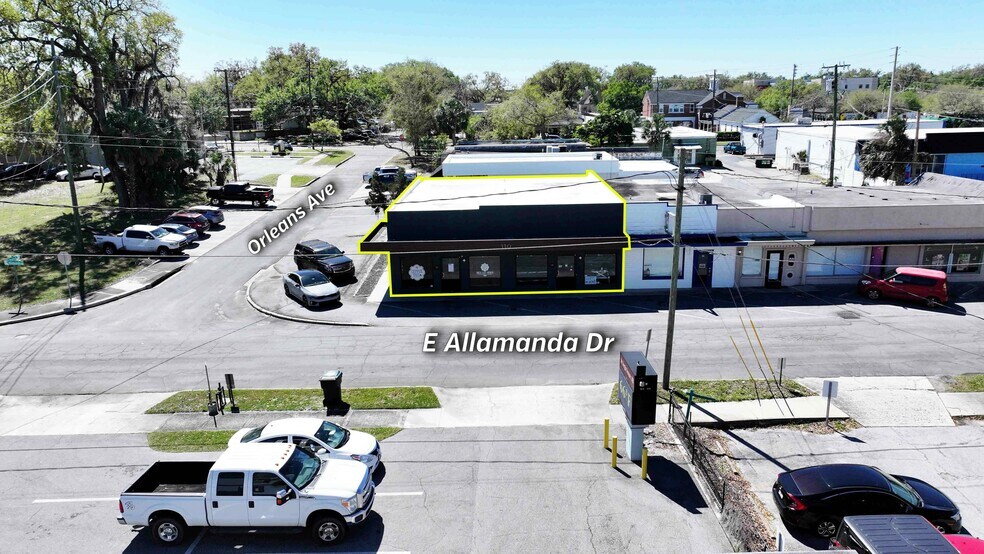 More Photos Of 119-121 Allamanda Dr, Lakeland Freestanding For Sale