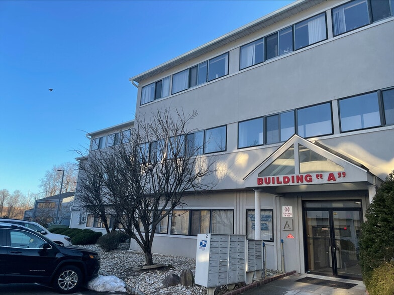 More Photos Of 239 New Rd, Parsippany Office For Lease