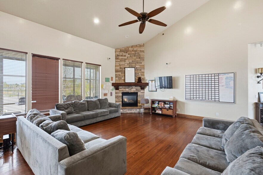 More Photos Of 217 E Scenic Peak Cv, Draper Assisted Living For Sale