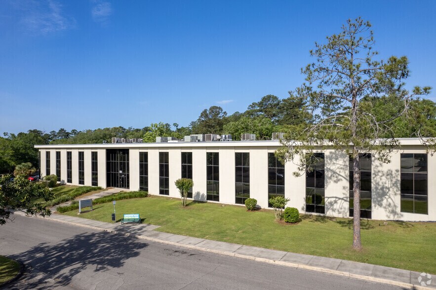 More Photos Of 2551 W Executive Center Cir, Tallahassee Unknown For Lease