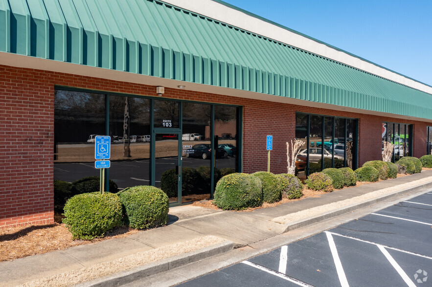 More Photos Of 5012 Bristol Industrial Way, Buford Warehouse For Lease