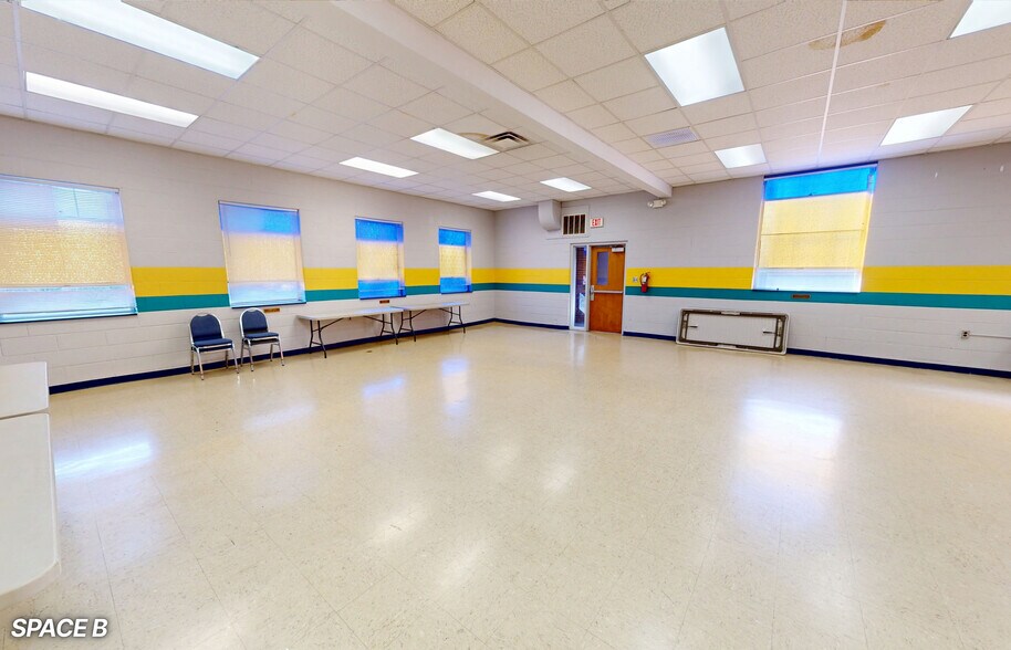 More Photos Of 4493 Bonsack Rd, Roanoke Specialty For Lease