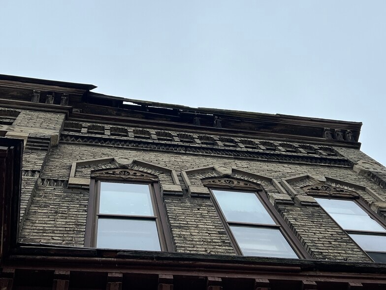 More Photos Of 2 Tayco St, Menasha Multifamily For Sale