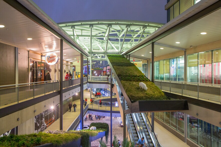 More Photos Of 1201 Fannin St, Houston Unknown For Lease