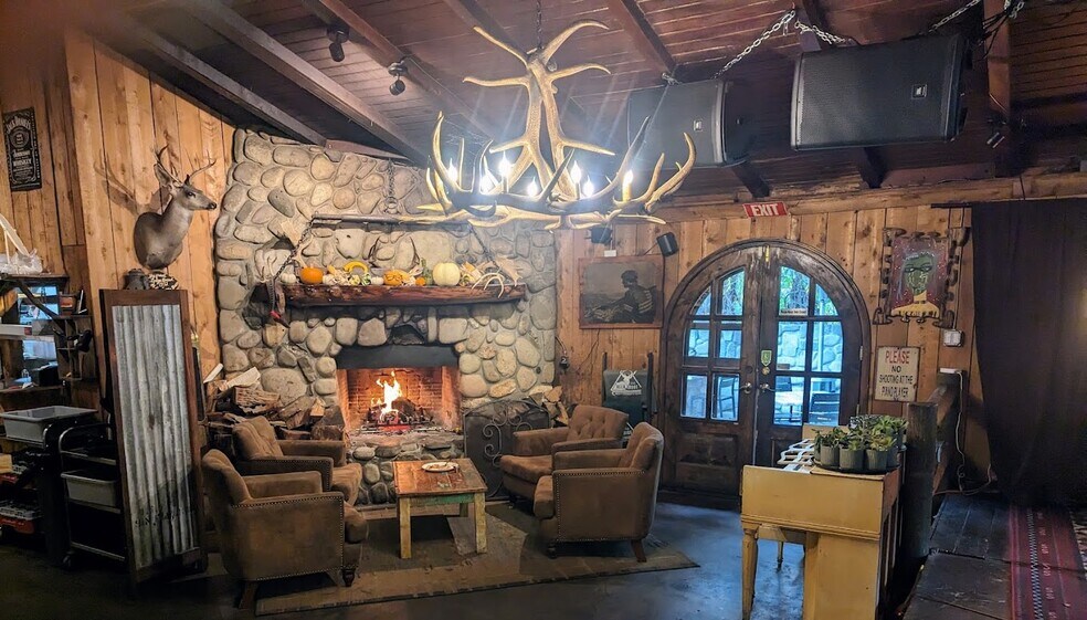 More Photos Of 2261 Maricopa Hwy, Ojai General Retail For Lease