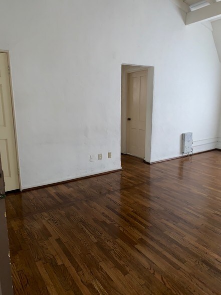 More Photos Of 518-522 Wilshire Blvd, Santa Monica Storefront Retail Office For Lease