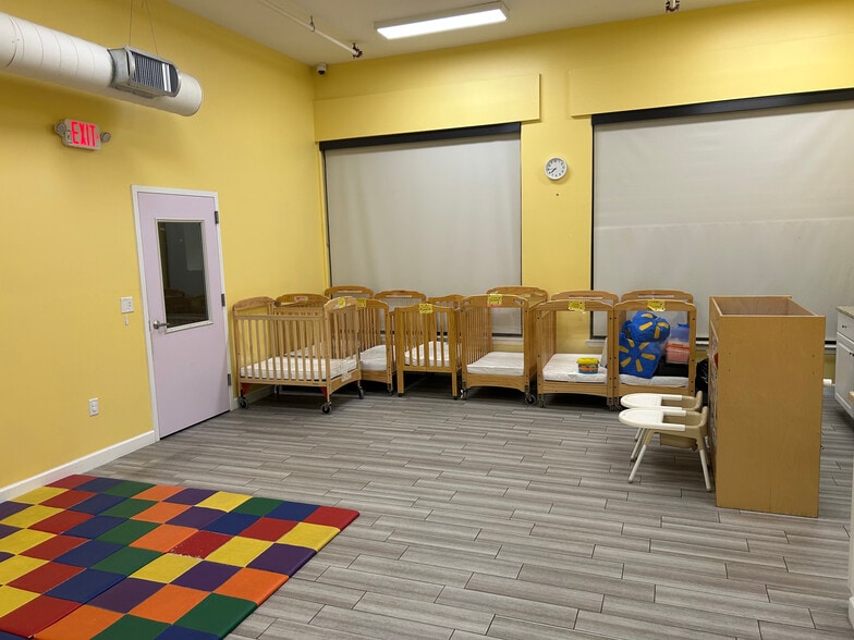 More Photos Of 510 Hamilton St, Somerset Apartments For Lease