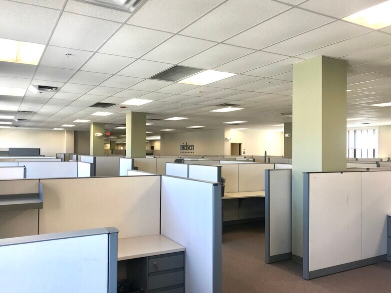 More Photos Of 200 N Duke St, Lancaster Office For Sale