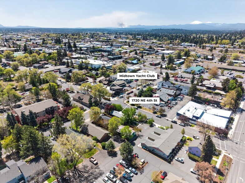 More Photos Of 1720 NE 4th St, Bend Office For Sale